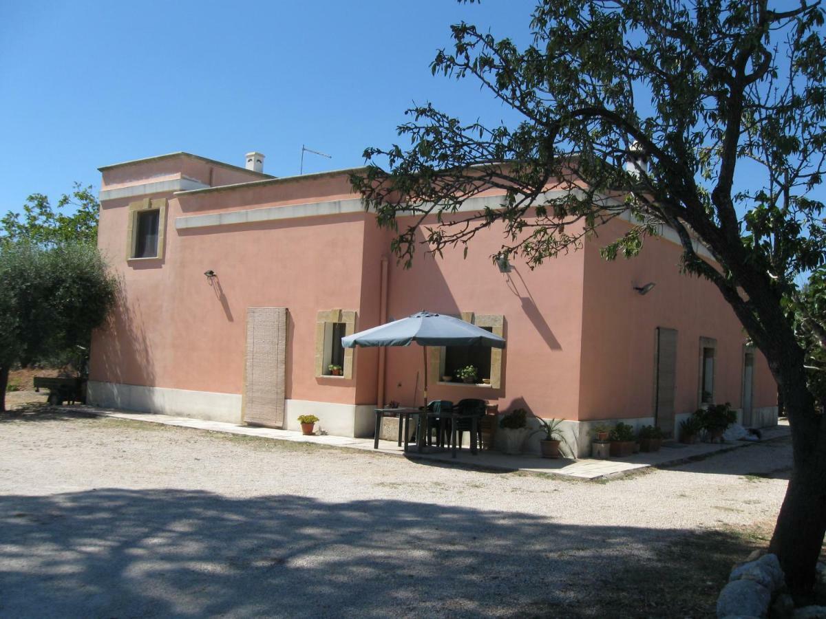 Villa Rita Bed & Breakfast Campi Salentina Dış mekan fotoğraf
