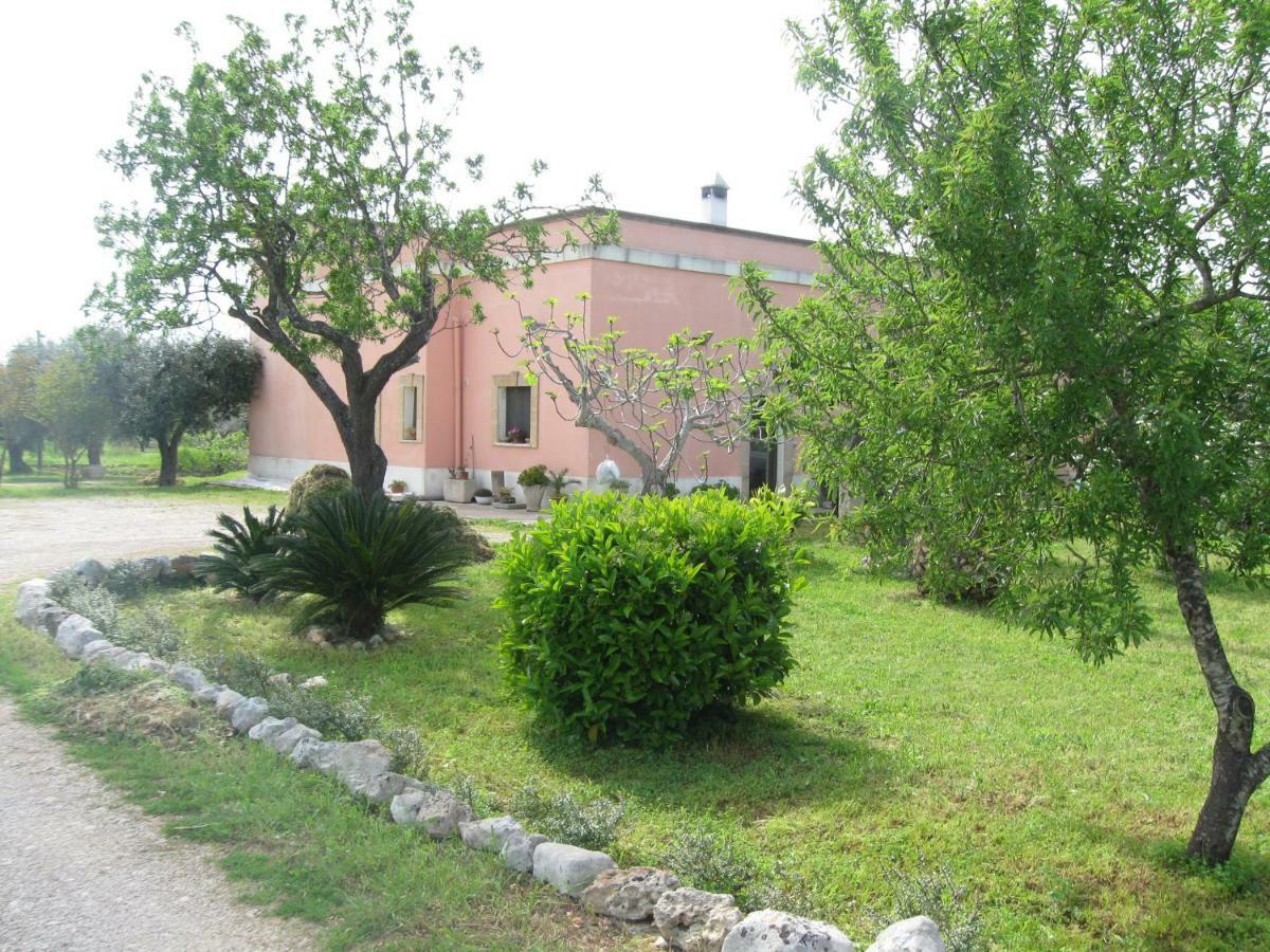 Villa Rita Bed & Breakfast Campi Salentina Dış mekan fotoğraf
